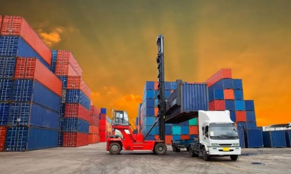 Import- en exportcontainer in transit
